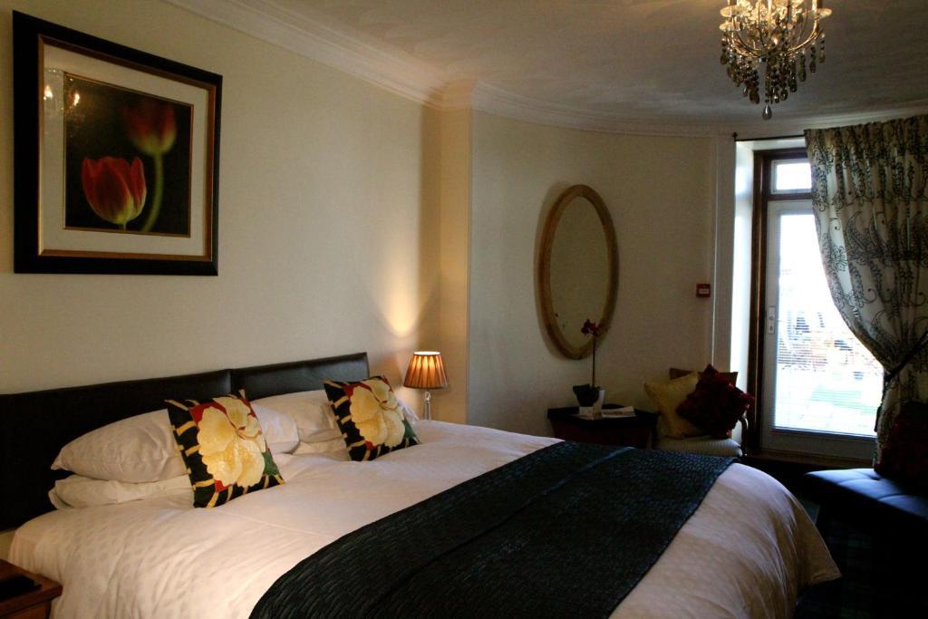 Beaches Ayr Room photo